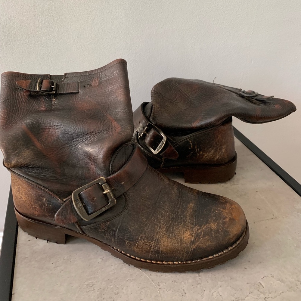 NEWLY RESOLED* Gorgeous Frye Boots